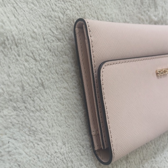 Michael Kors Pink Saffiano Leather Wallet EUC - Picture 4 of 11